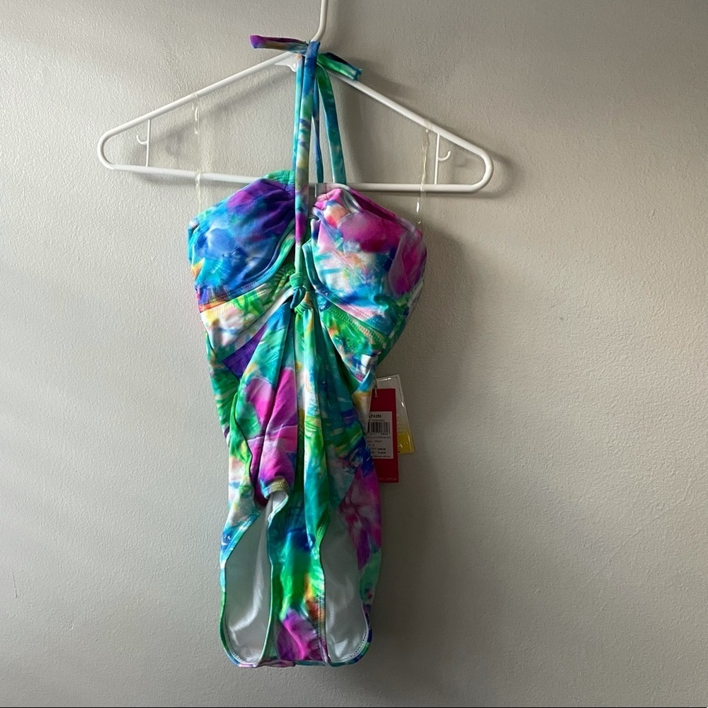NWT 2chilies Keyhole Lace up Front one piece paradiso